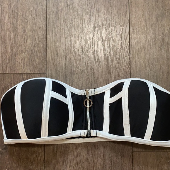 Black & White Hi-rise bikini - Picture 4 of 9